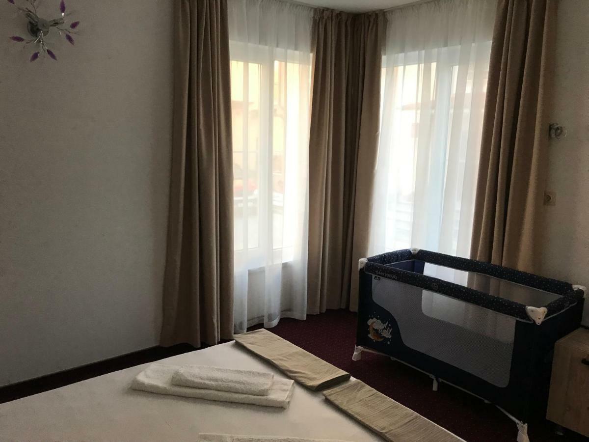 Guest House Theona オブゾー エクステリア 写真