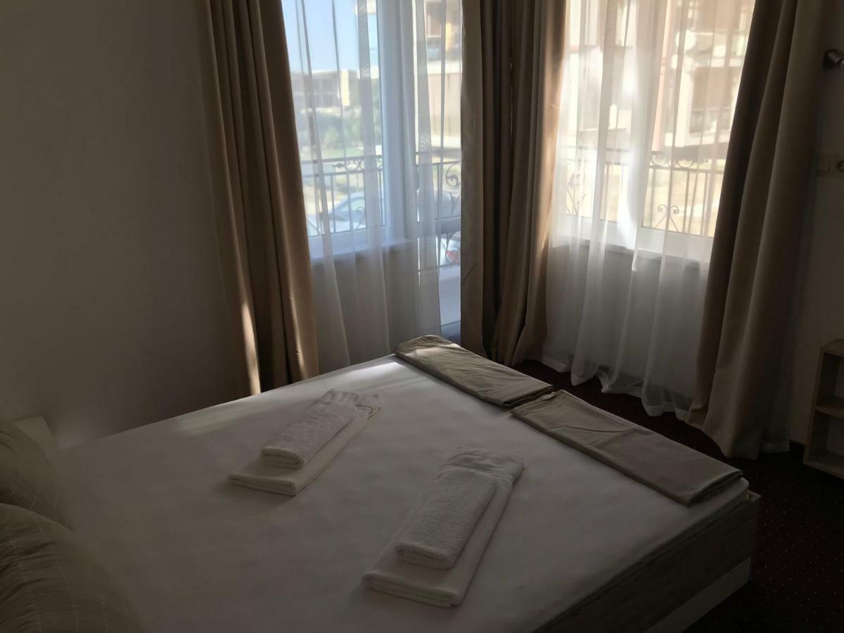 Guest House Theona オブゾー エクステリア 写真