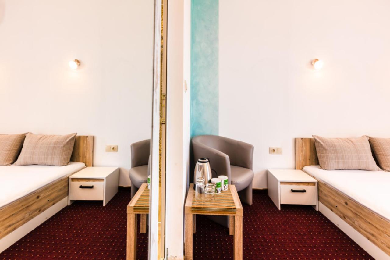Guest House Theona オブゾー エクステリア 写真